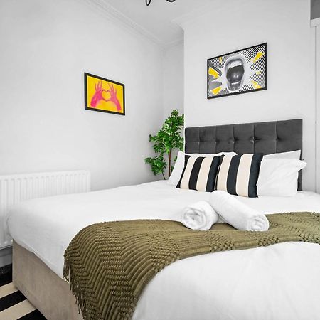 Luxury Apartment - Fast Wifi - Wolverhampton 9Apc エクステリア 写真