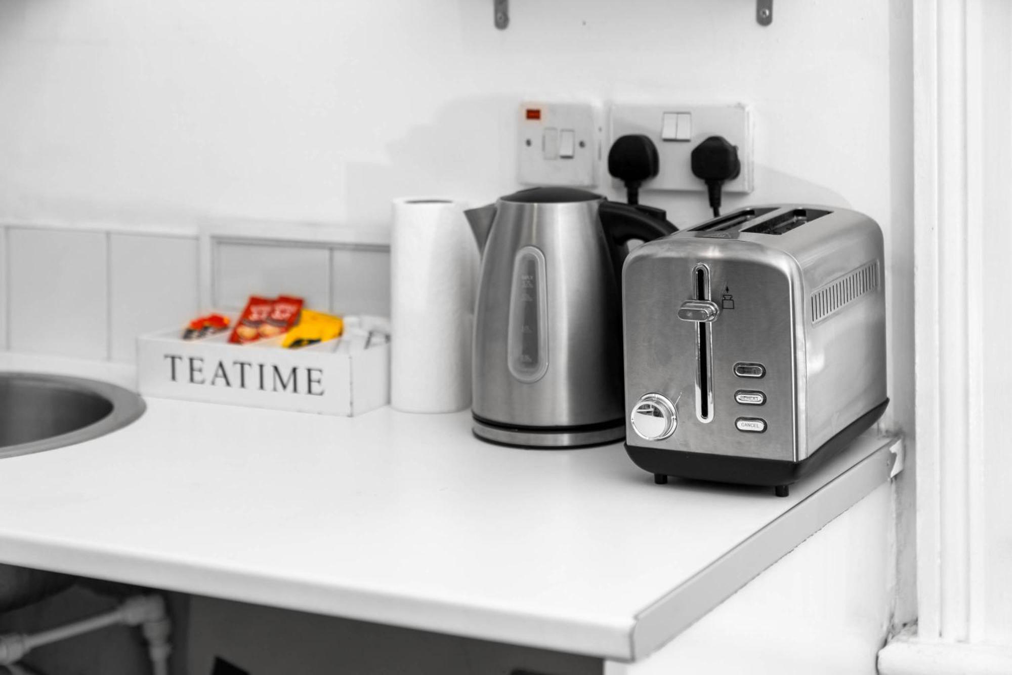 Luxury Apartment - Fast Wifi - Wolverhampton 9Apc エクステリア 写真